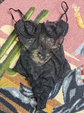 VICTORIA'S SECRET LINGERIE ONE PIECE LACE